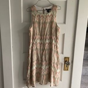 Robert Louis women’s small patterned sleeveless dress 90’s Cottagecore light